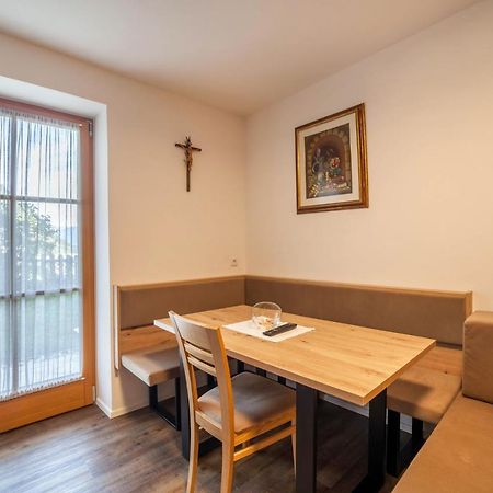 Parigger Apt Enzian Racines Exteriér fotografie