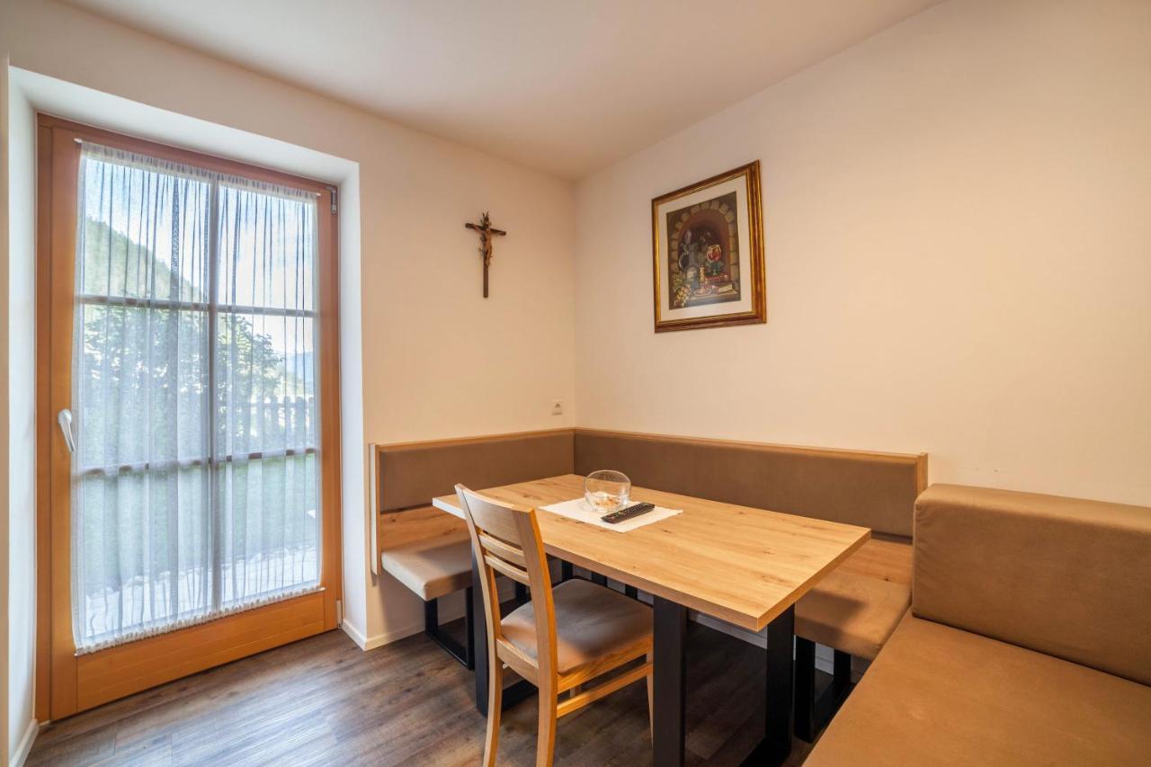 Parigger Apt Enzian Racines Exteriér fotografie
